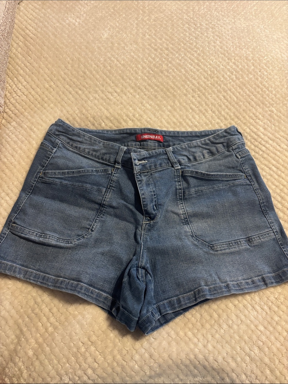 UNIONBAY Women's Denim Shorts in Medium Blue Wash